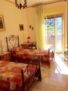 Piazza Armerina Vacation Apartment Rentals, #100PiazzaArmerina : 2 chambre à coucher, 1 SdB, couchages 5